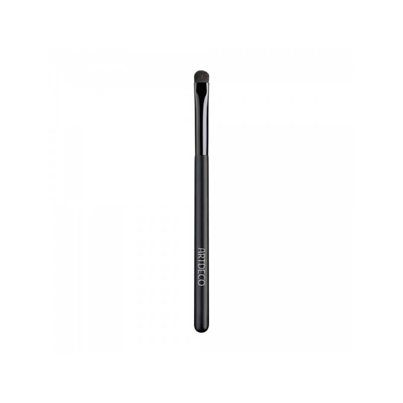95882-website__format_jpg-60382_smokey_eyes_brush.jpg