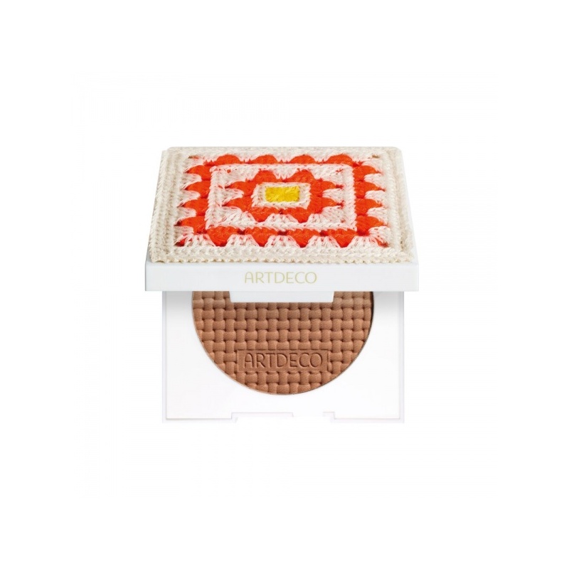 98194-website__format_jpg-43679_bronzing_powder_golden_riviera_main_shot.jpg