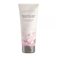 Artdeco Sakura niisutav ihupiim mandliõliga 200ml 